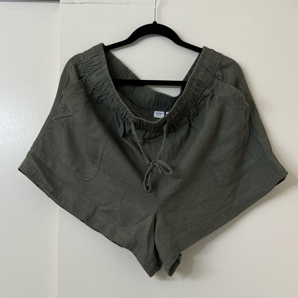 Gap Women Shorts